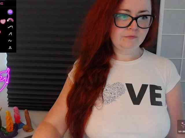 NicoleBunny24 webcam