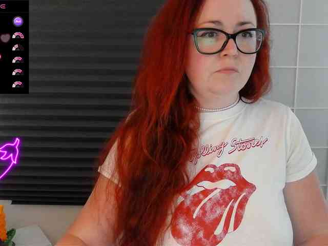 NicoleBunny24 webcam