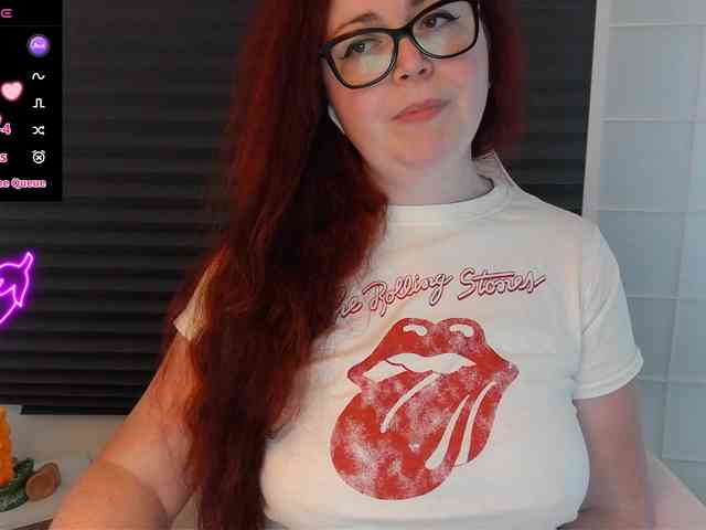 NicoleBunny24 webcam