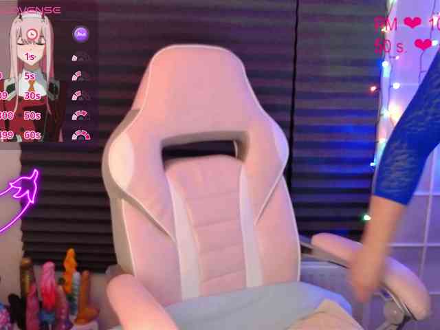 NicoleBunny24 webcam