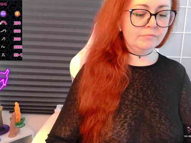 NicoleBunny24 webcam