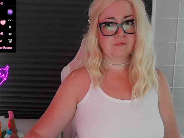 NicoleBunny24 webcam