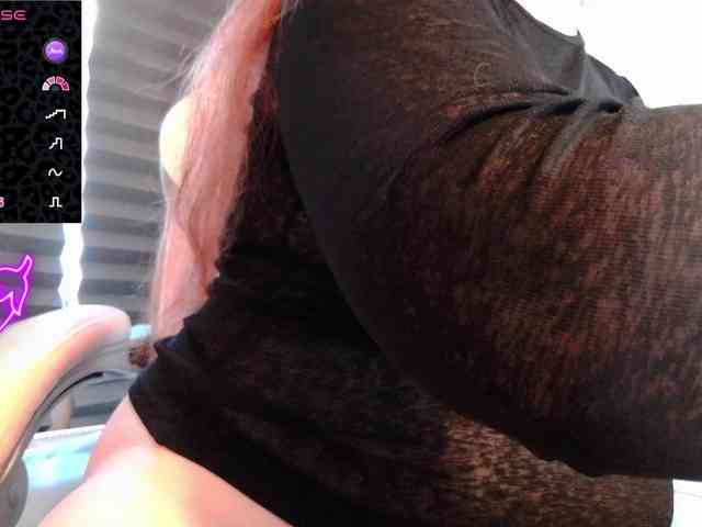 NicoleBunny24 webcam