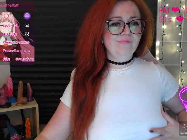 NicoleBunny24 webcam