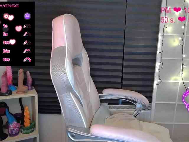 NicoleBunny24 webcam