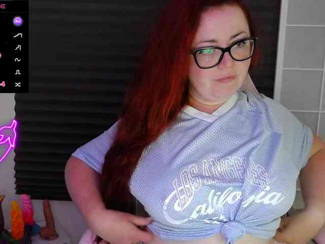 NicoleBunny24 webcam