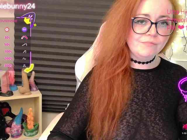 NicoleBunny24 webcam