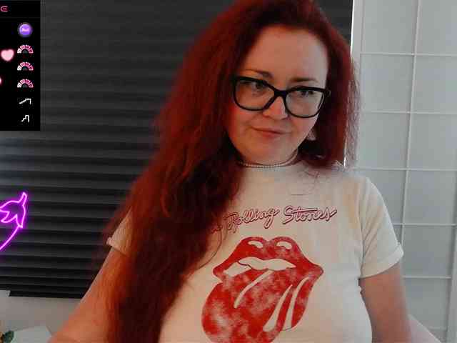 NicoleBunny24 webcam