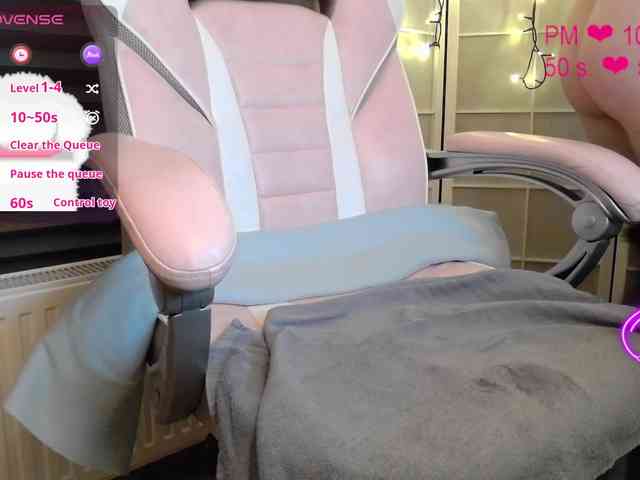 NicoleBunny24 webcam