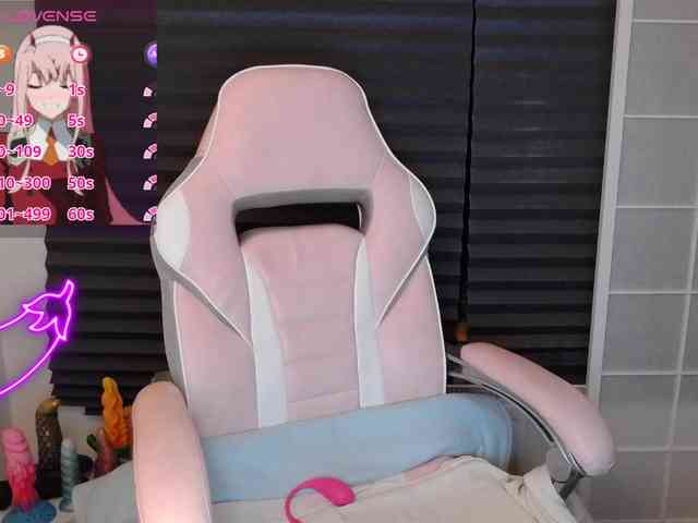 NicoleBunny24 webcam