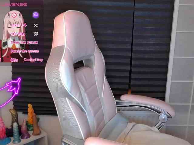 NicoleBunny24 webcam