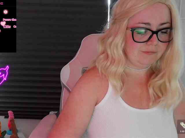 NicoleBunny24 webcam