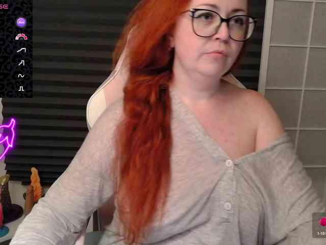 NicoleBunny24 webcam