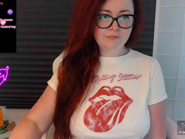 NicoleBunny24 webcam