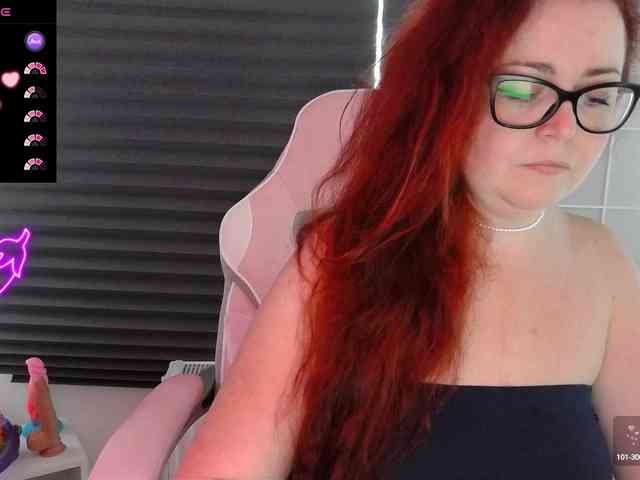 NicoleBunny24 webcam