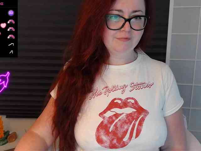 NicoleBunny24 webcam