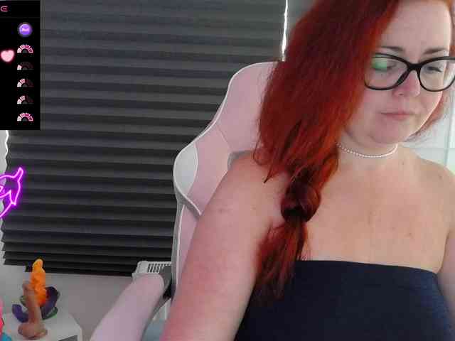 NicoleBunny24 webcam