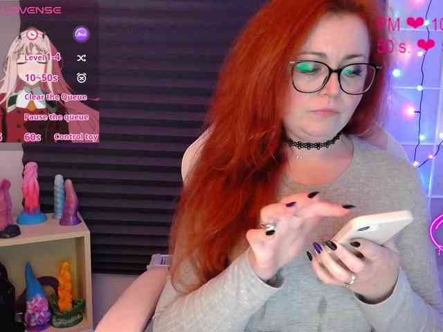 NicoleBunny24 webcam