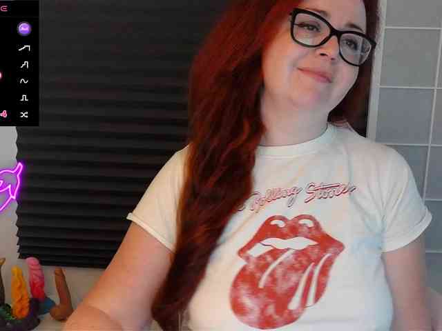 NicoleBunny24 webcam