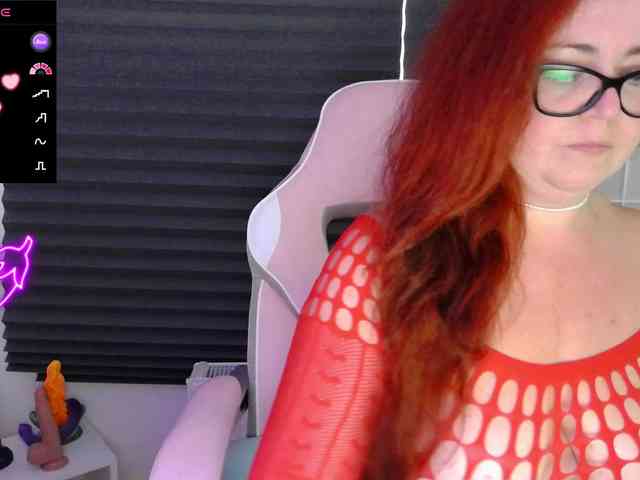 NicoleBunny24 webcam