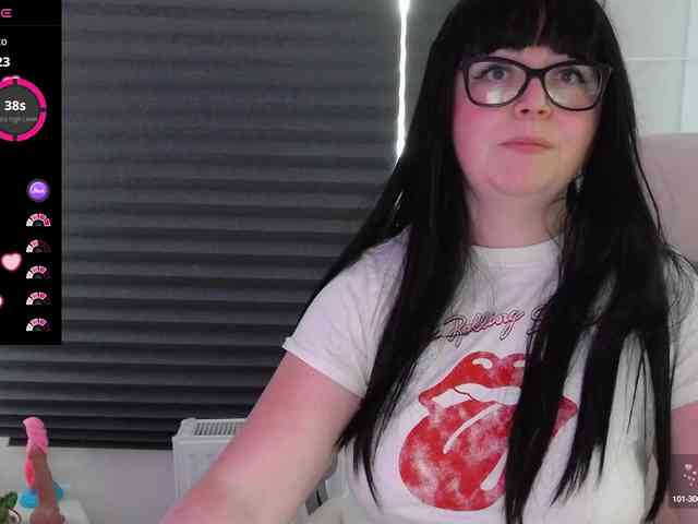 NicoleBunny24 webcam