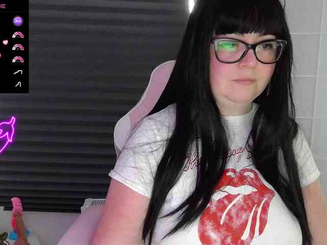 NicoleBunny24 webcam