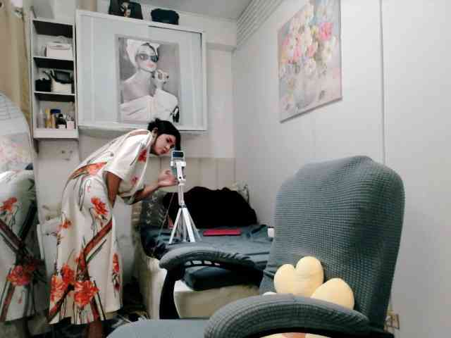 RiriStarr Live Webcam on BongaCams