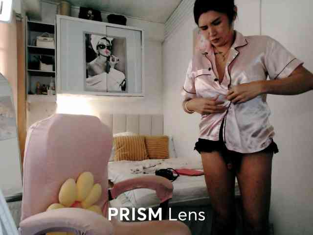 RiriStarr Live Webcam on BongaCams