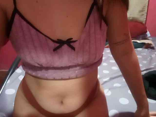 yummycumcutegirl-18x webcam