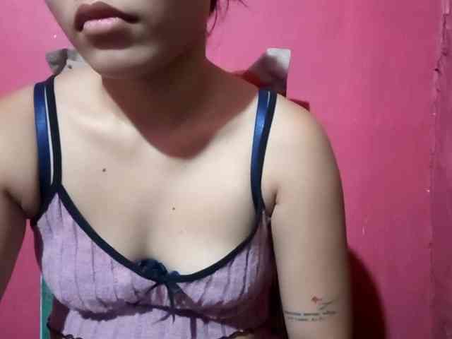 yummycumcutegirl-18x webcam