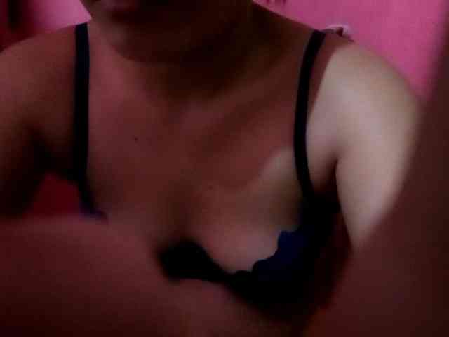yummycumcutegirl-18x webcam