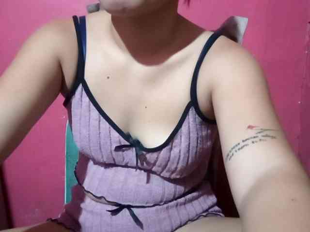 yummycumcutegirl-18x webcam