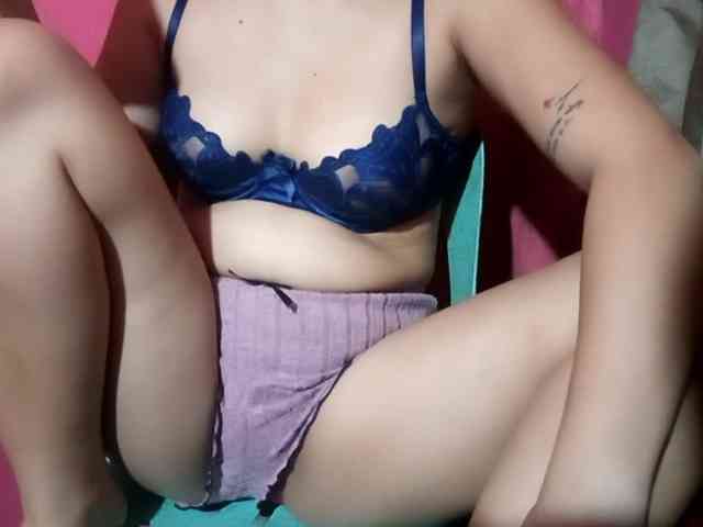 yummycumcutegirl-18x webcam