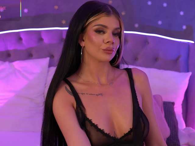 AriellSweety's BongaCams show and profile