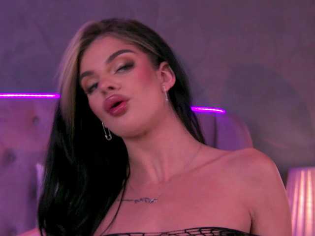 AriellSweety from BongaCams is Freechat