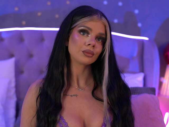 AriellSweety's BongaCams show and profile