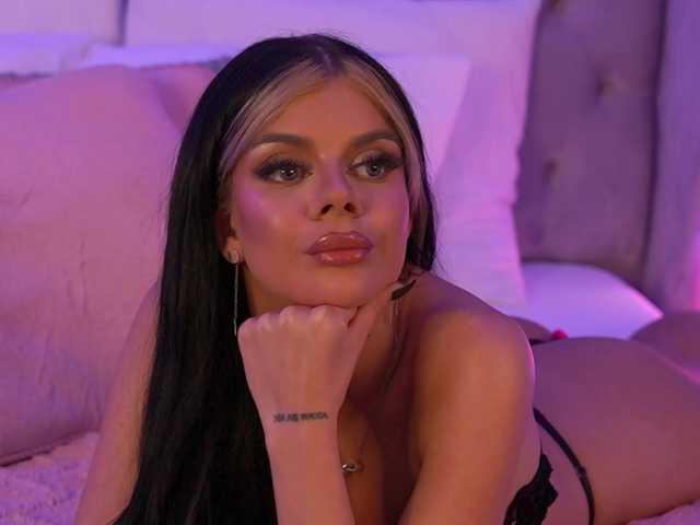 AriellSweety's BongaCams show and profile