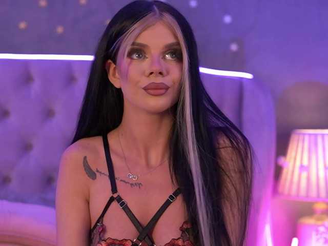 AriellSweety's BongaCams show and profile