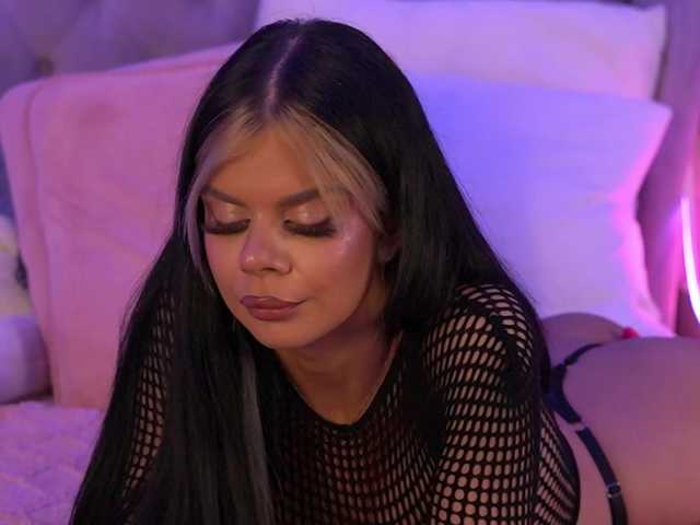 AriellSweety's BongaCams show and profile