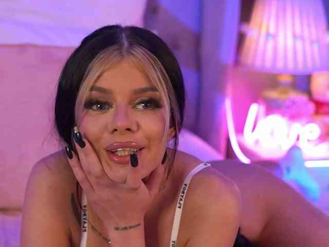 AriellSweety AriellSweety