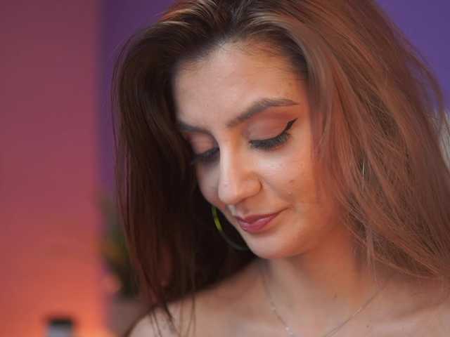 SabrinaHope's BongaCams show and profile