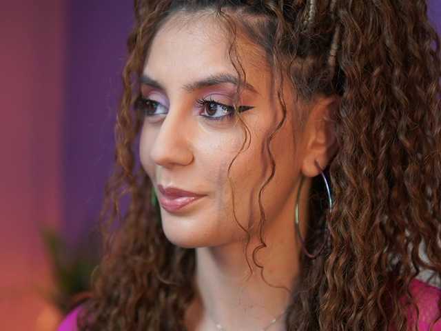 SabrinaHope's BongaCams show and profile