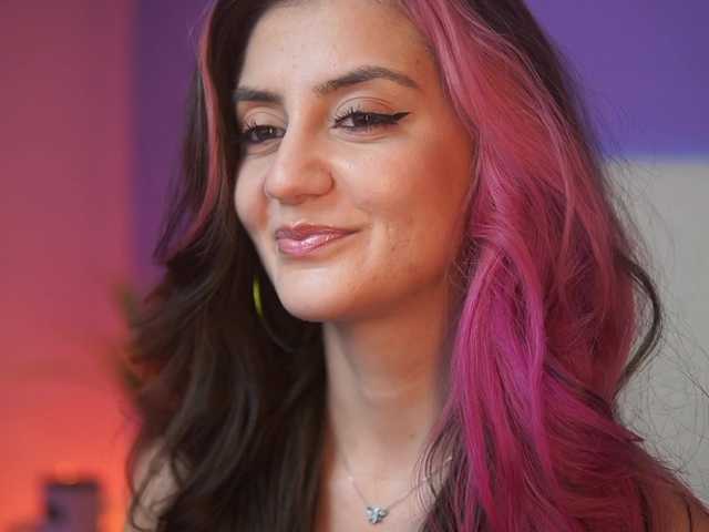 SabrinaHope's BongaCams show and profile