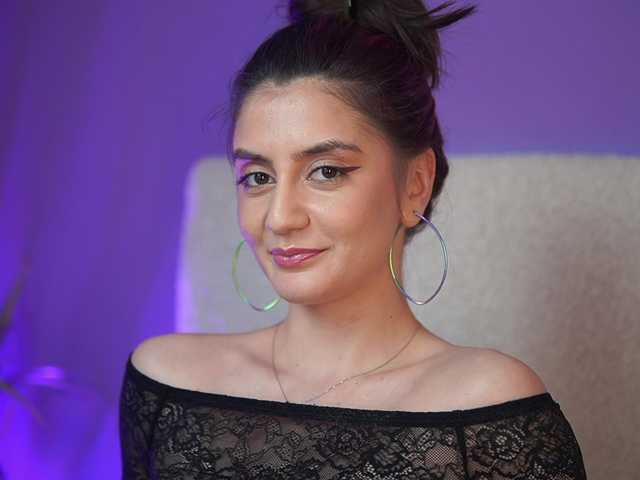 SabrinaHope's BongaCams show and profile