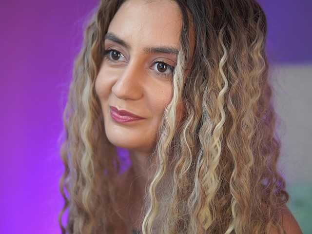 SabrinaHope's BongaCams show and profile