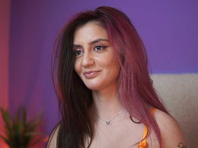 SabrinaHope's BongaCams show and profile