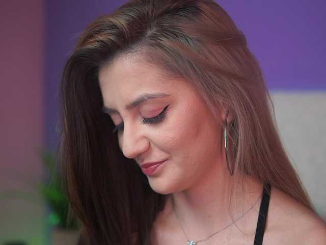 SabrinaHope's BongaCams show and profile