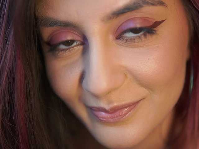 SabrinaHope's BongaCams show and profile