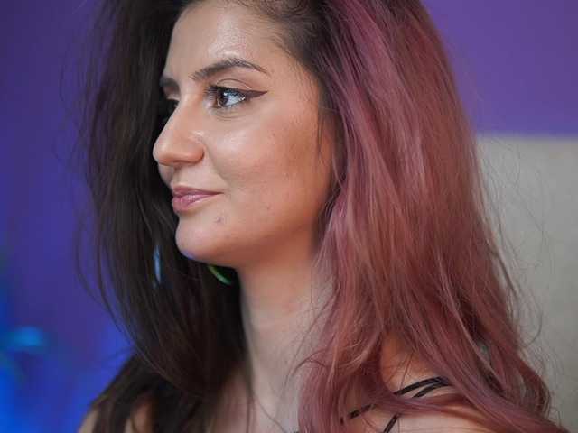 SabrinaHope's BongaCams show and profile