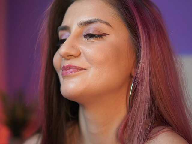 SabrinaHope's BongaCams show and profile